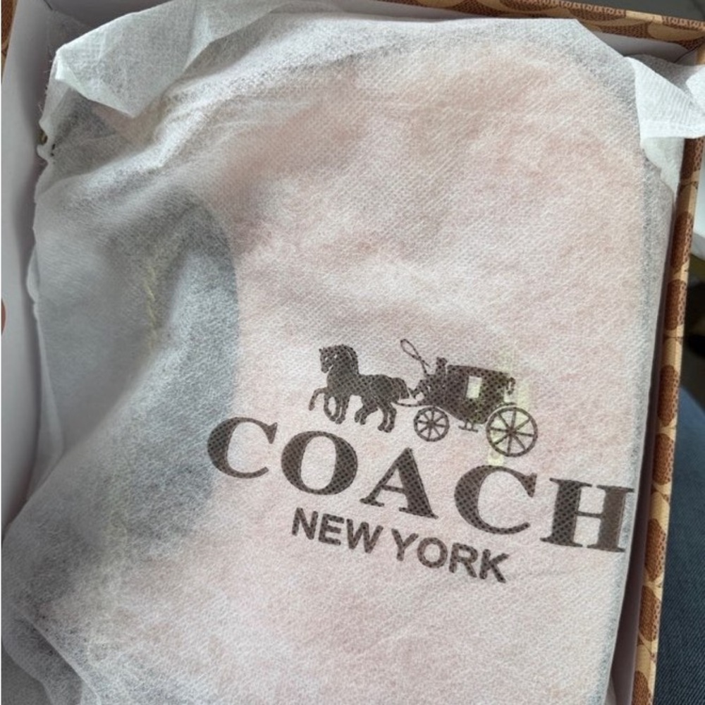 Coach Pink Leather Charm Shoulder Bag with Gold Chain - Picture 6 of 6